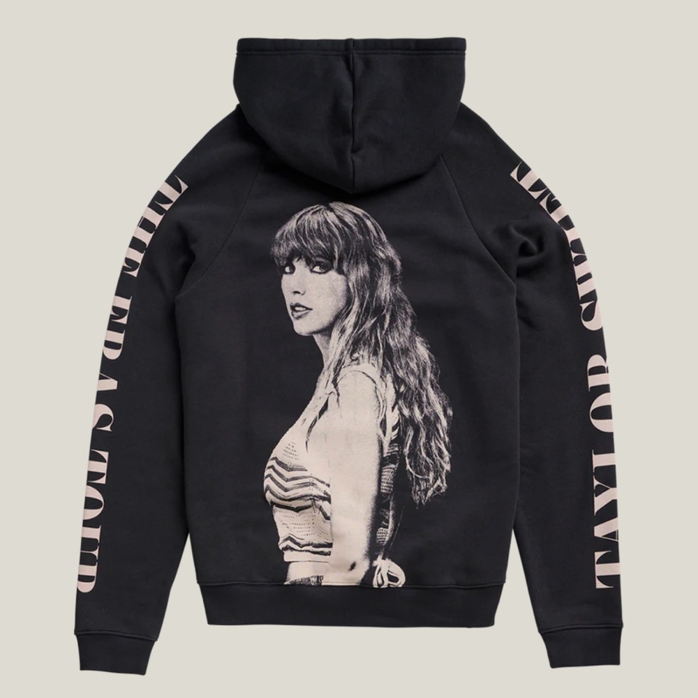 TAYLOR SWIFT | THE ERAS TOUR BLACK HOODIE